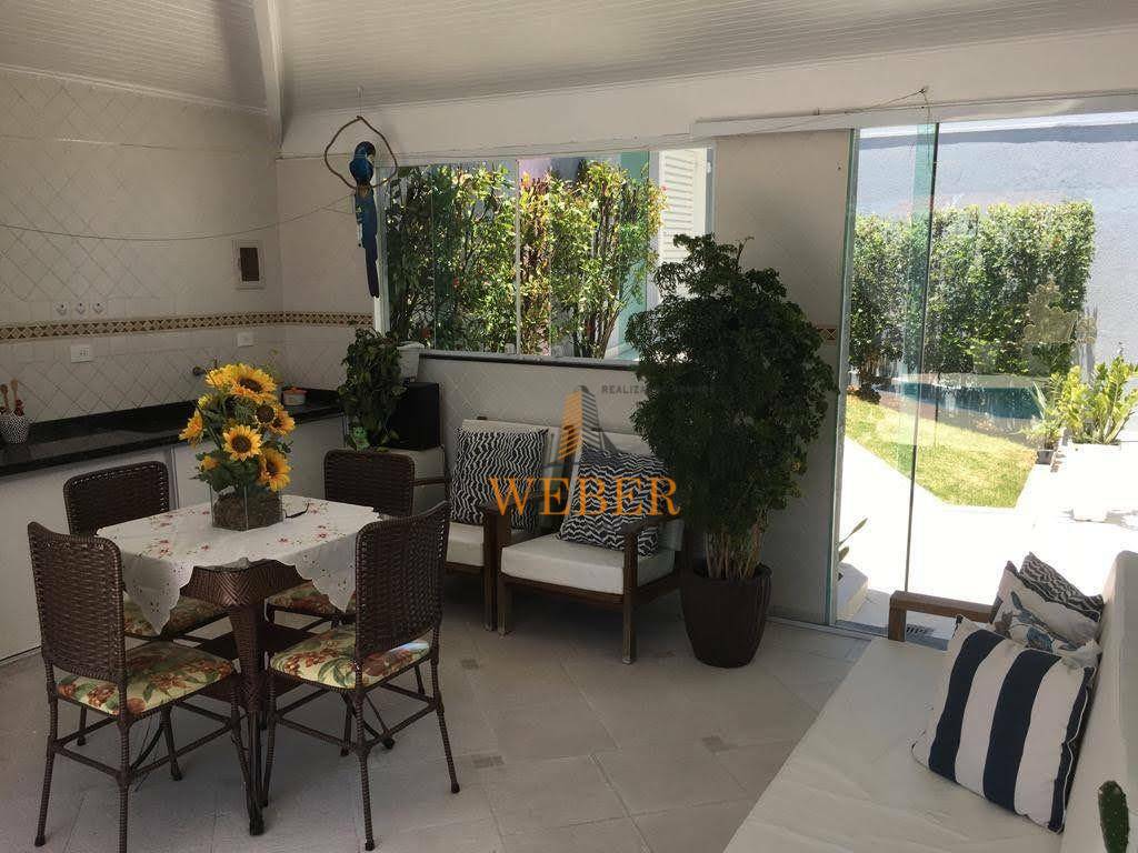 Casa à venda com 4 quartos, 330m² - Foto 23