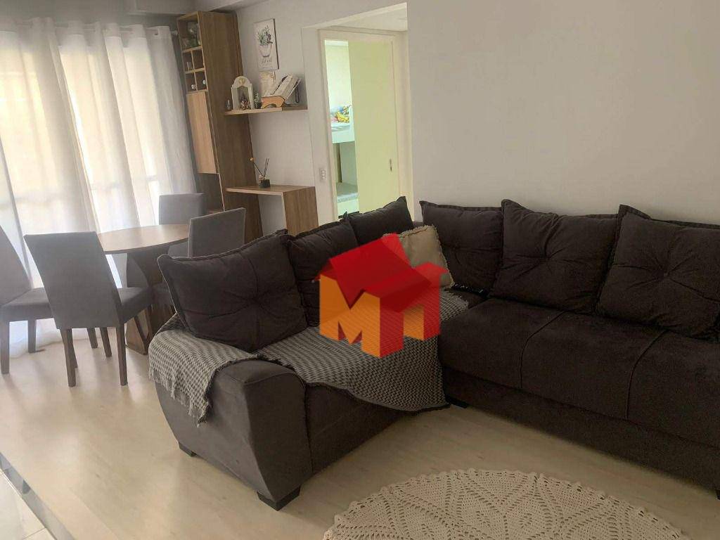 Apartamento à venda com 2 quartos, 70m² - Foto 2