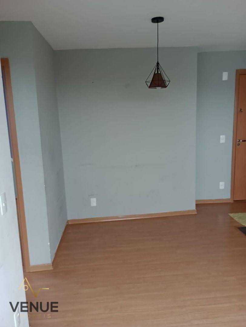 Apartamento à venda com 2 quartos, 44m² - Foto 3