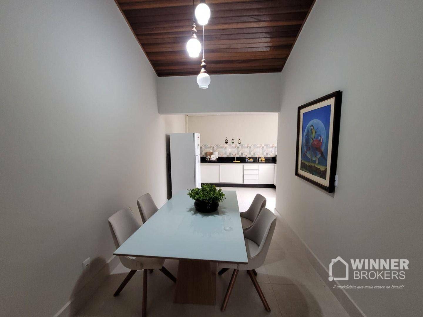 Casa à venda com 3 quartos, 220m² - Foto 9