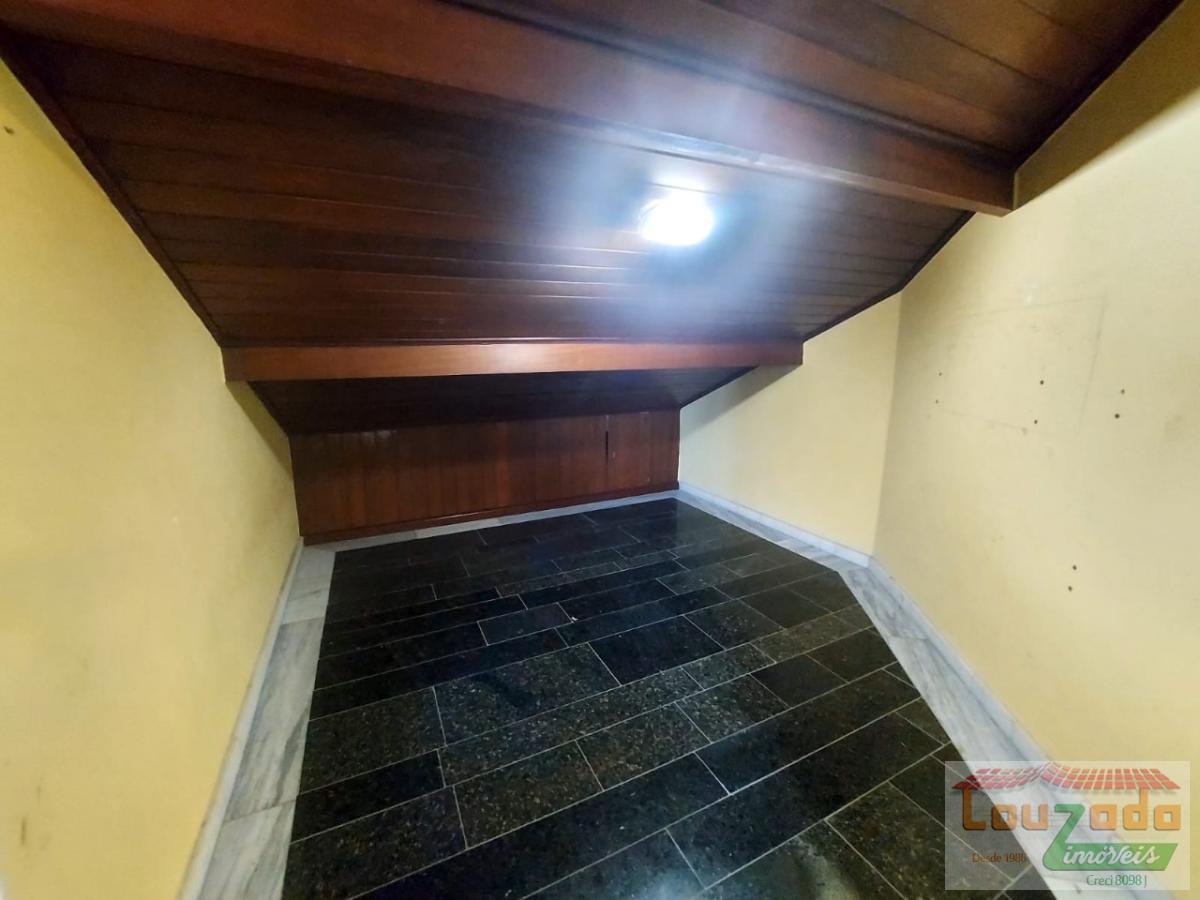 Sobrado à venda com 4 quartos, 340m² - Foto 14