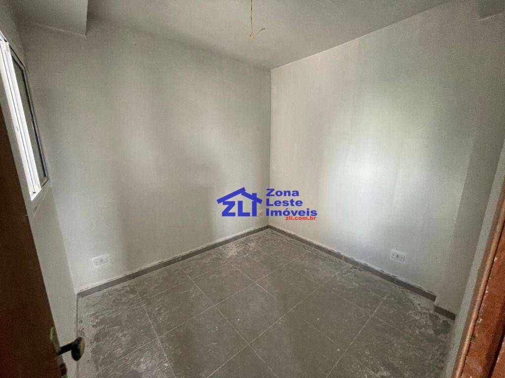 Apartamento à venda com 2 quartos, 40m² - Foto 12