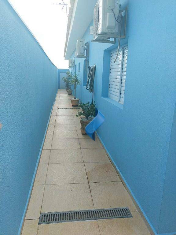 Casa de Condomínio à venda com 3 quartos, 205m² - Foto 26