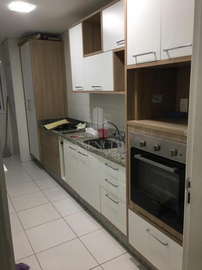 Apartamento à venda com 3 quartos, 96m² - Foto 4