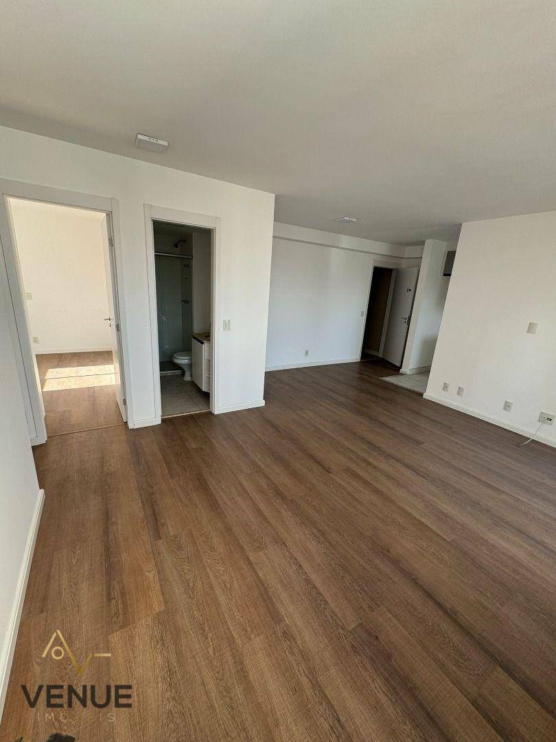 Apartamento à venda com 2 quartos, 68m² - Foto 12