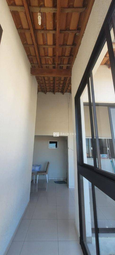 Casa à venda com 2 quartos, 80m² - Foto 12