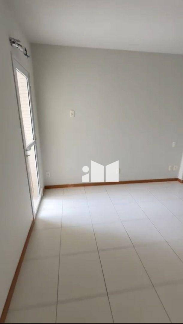 Apartamento à venda com 2 quartos, 70m² - Foto 6