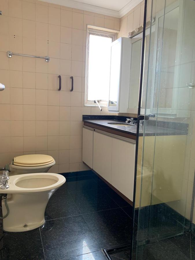 Apartamento para alugar com 3 quartos, 145m² - Foto 26