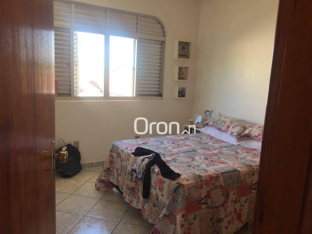 Sobrado à venda com 4 quartos, 244m² - Foto 5