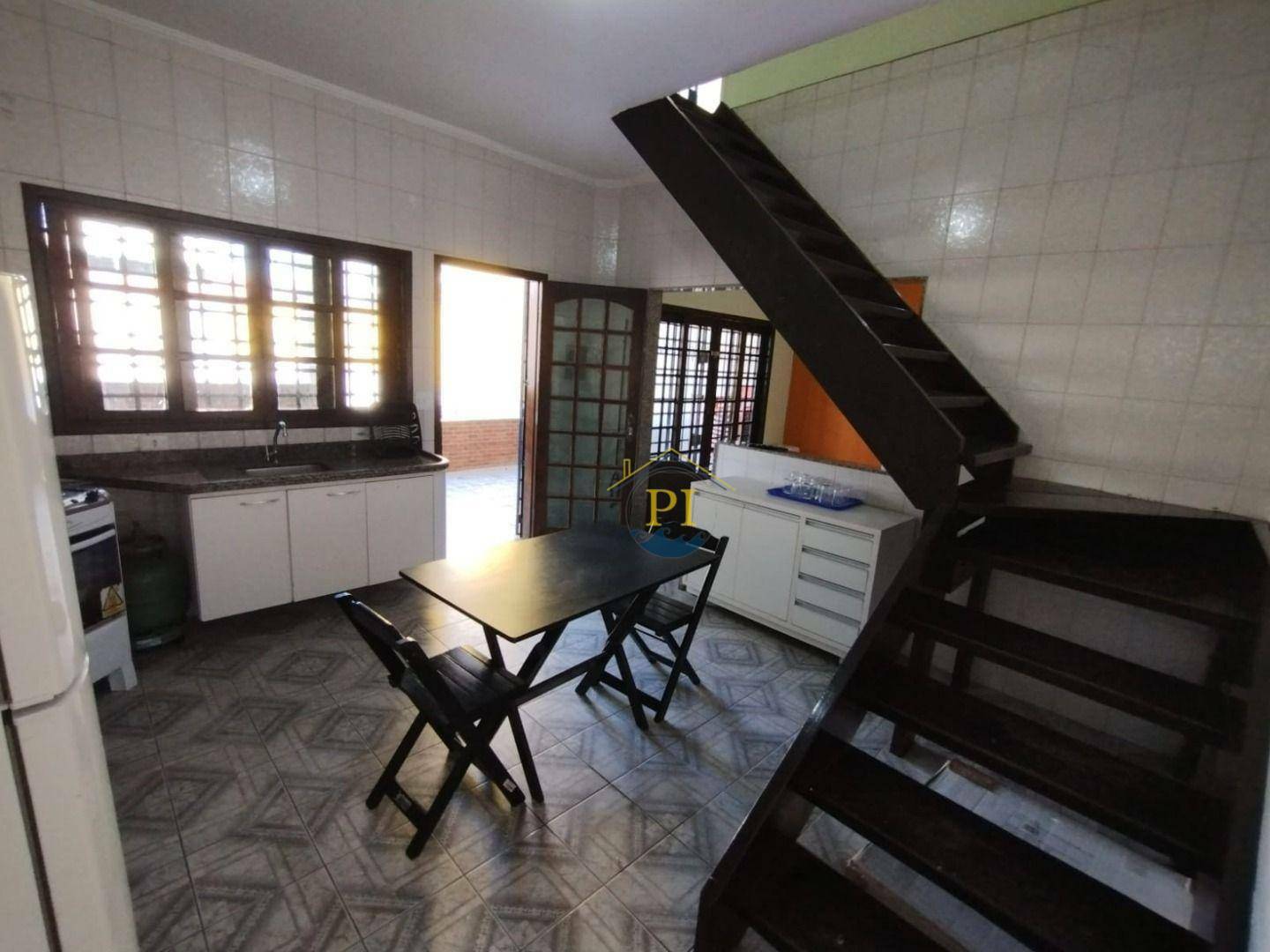 Casa à venda com 2 quartos, 120m² - Foto 11