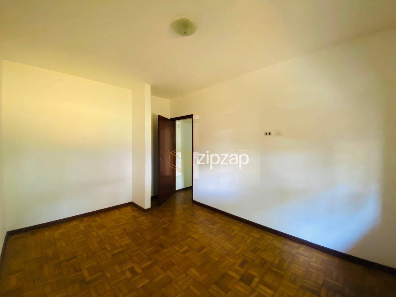 Casa de Condomínio para alugar com 3 quartos, 192m² - Foto 12