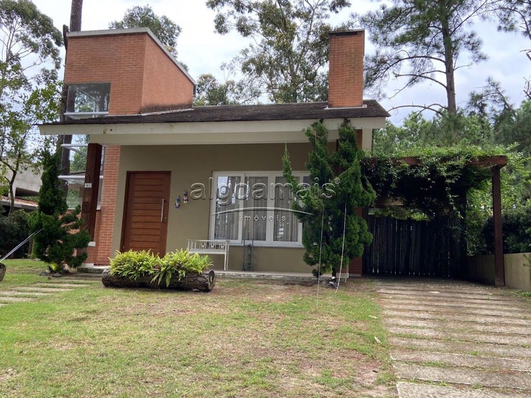 Casa de Condomínio à venda com 3 quartos, 300m² - Foto 2