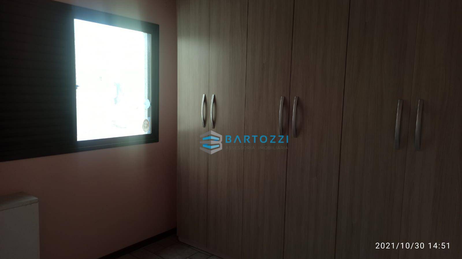 Apartamento à venda com 3 quartos, 110m² - Foto 17