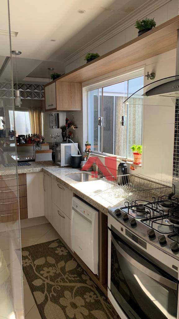 Sobrado à venda com 3 quartos, 290m² - Foto 5