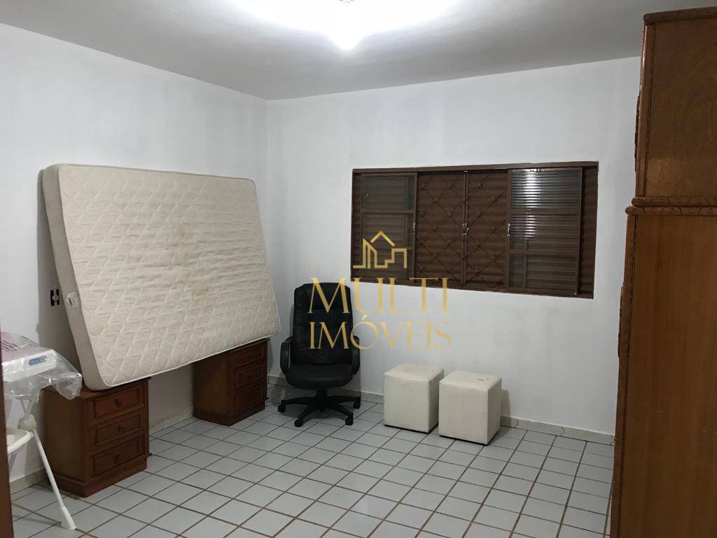 Chácara à venda com 3 quartos, 300m² - Foto 10