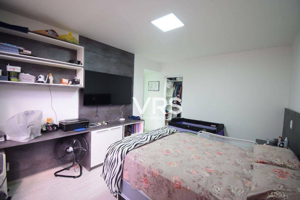 Apartamento à venda com 3 quartos, 96m² - Foto 11