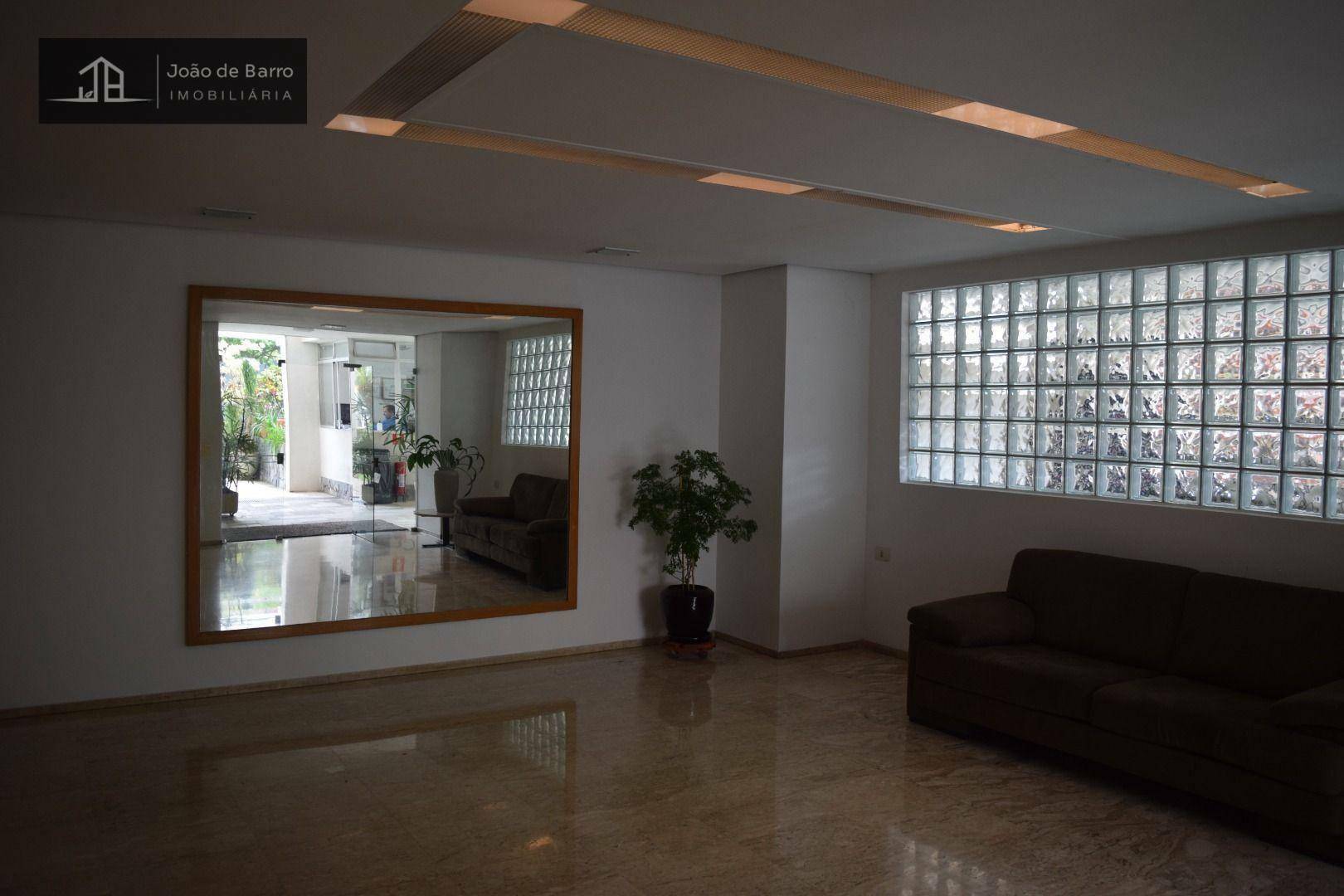 Apartamento para alugar com 3 quartos, 127m² - Foto 18