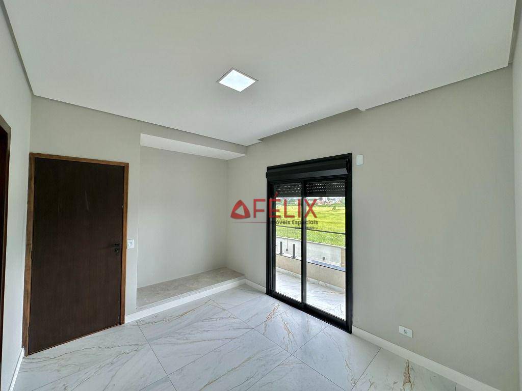 Sobrado à venda com 4 quartos, 323m² - Foto 59