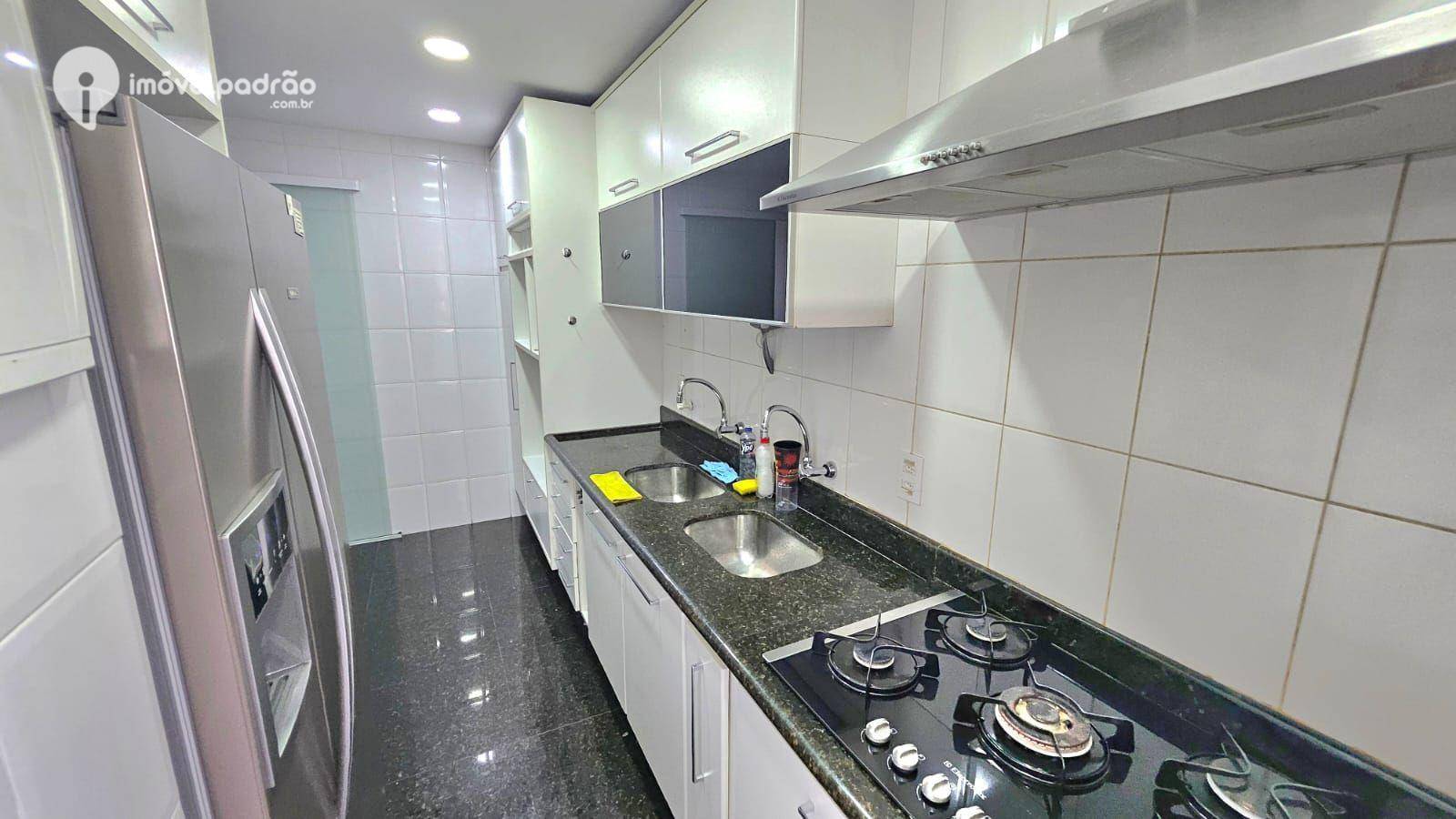 Cobertura à venda com 4 quartos, 180m² - Foto 4