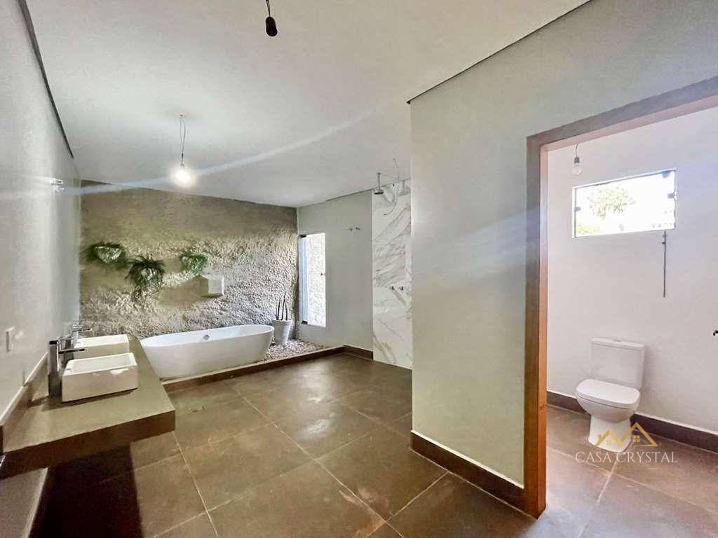 Casa de Condomínio à venda com 4 quartos, 400m² - Foto 37