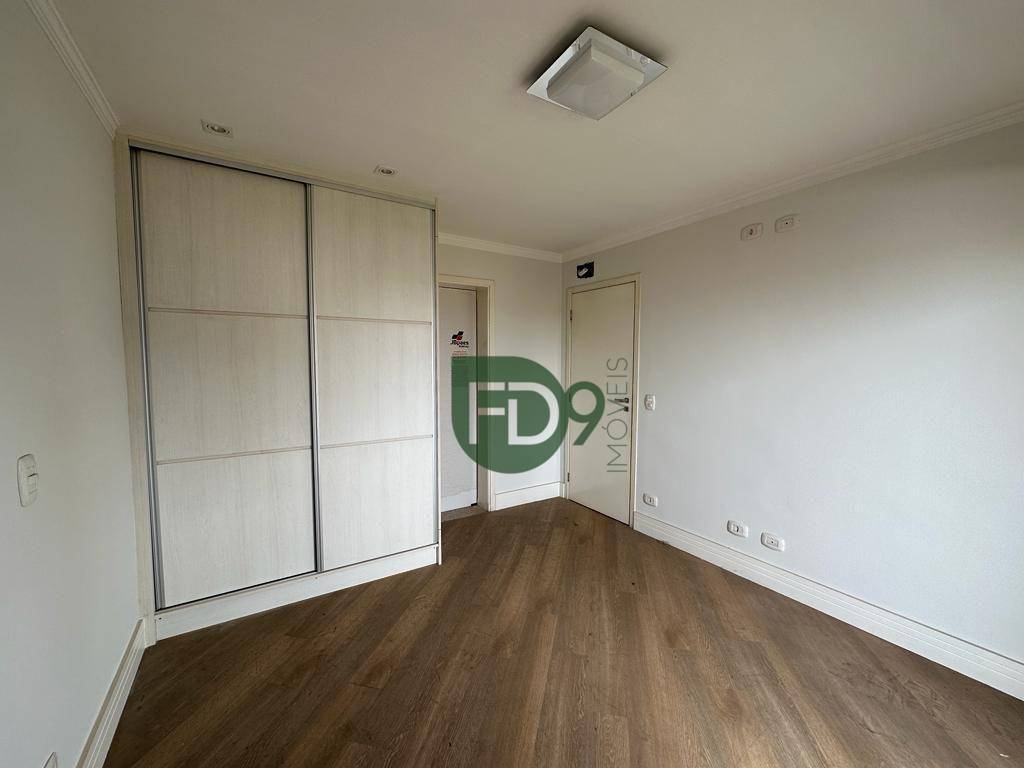 Apartamento à venda com 3 quartos, 210m² - Foto 10