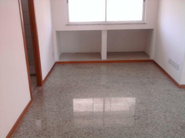 Apartamento à venda com 3 quartos, 192m² - Foto 17