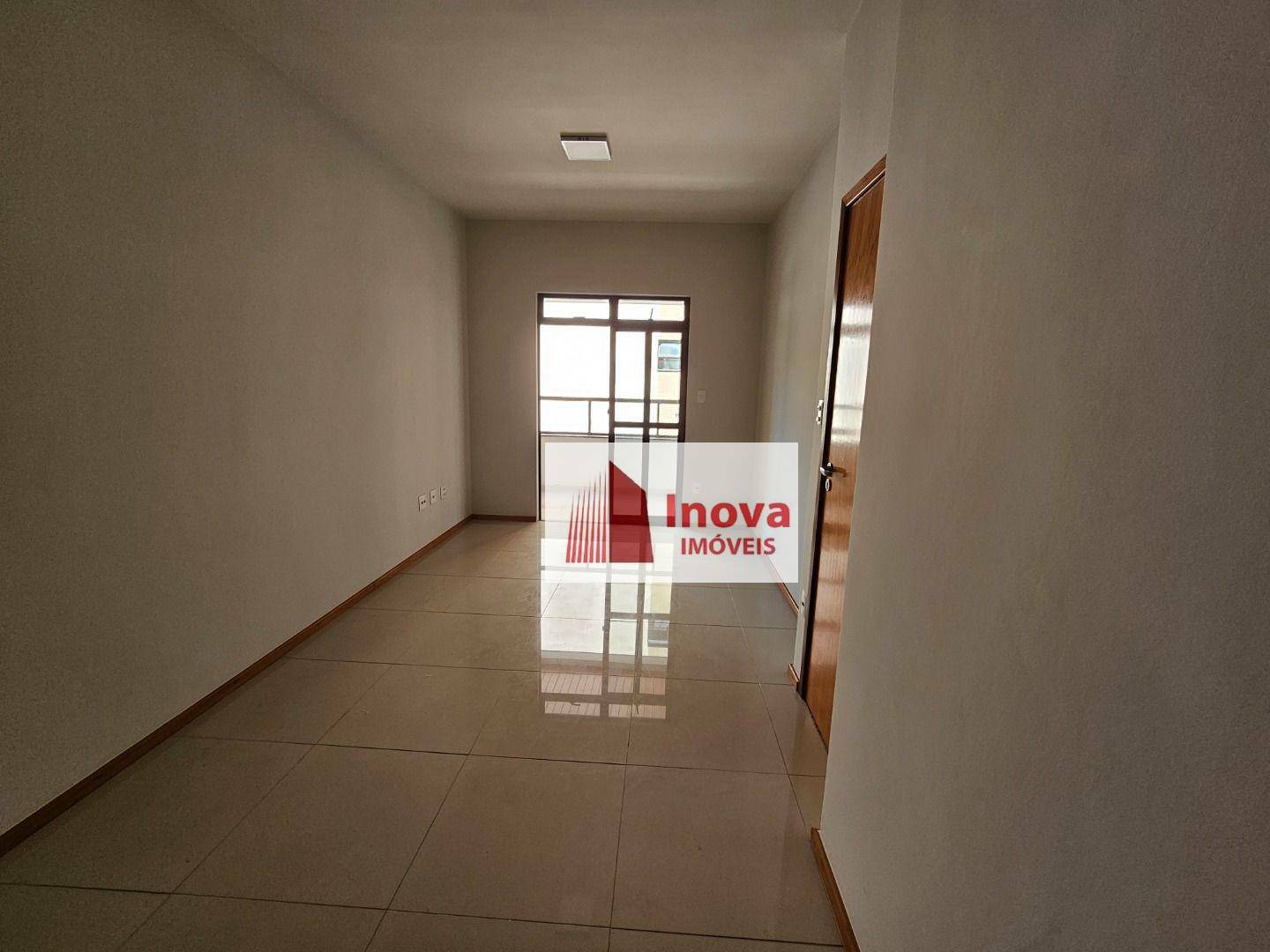 Apartamento à venda com 2 quartos, 80m² - Foto 7