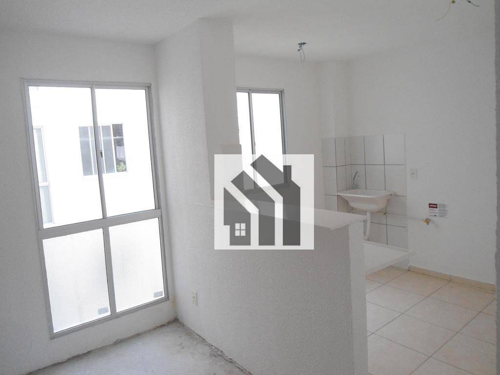 Apartamento à venda com 2 quartos, 42m² - Foto 4