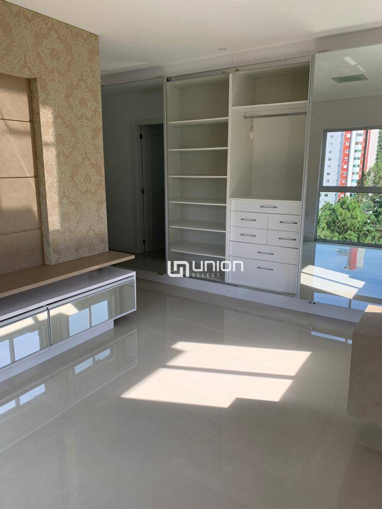 Apartamento à venda com 3 quartos, 119m² - Foto 4