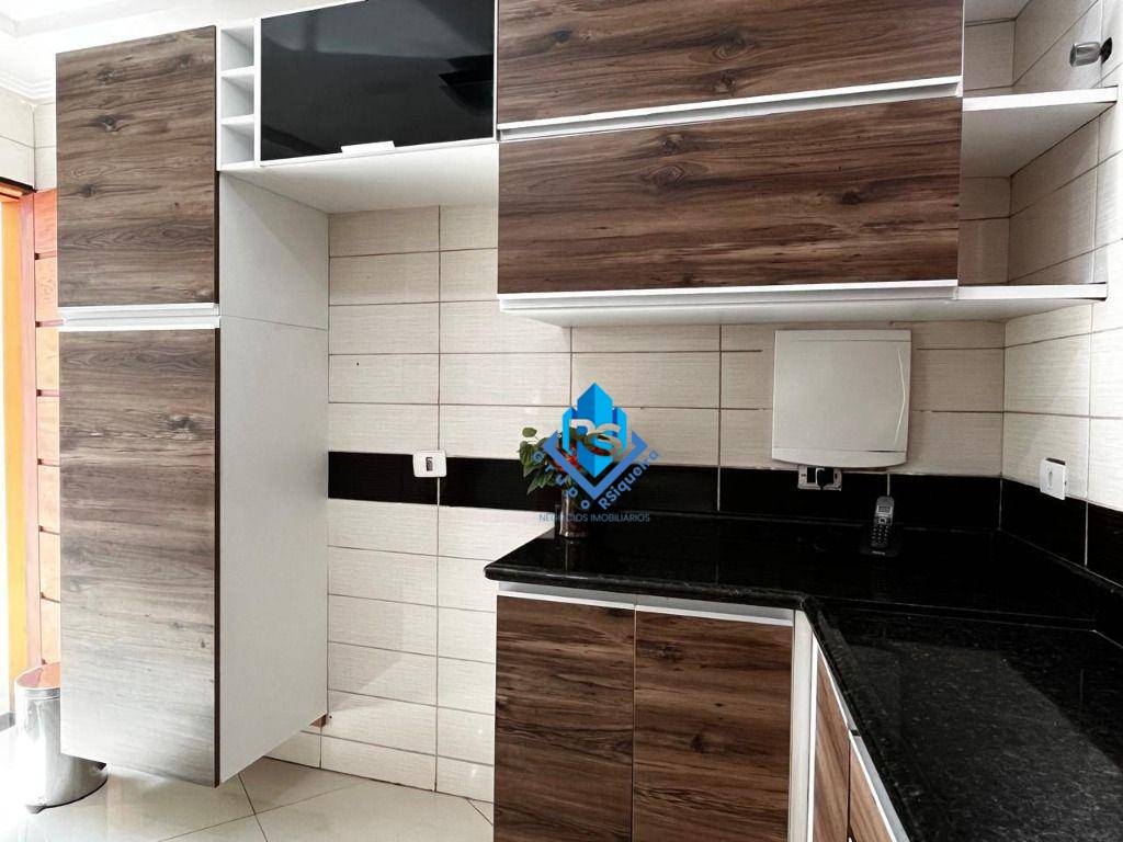 Sobrado à venda e aluguel com 4 quartos, 250m² - Foto 9
