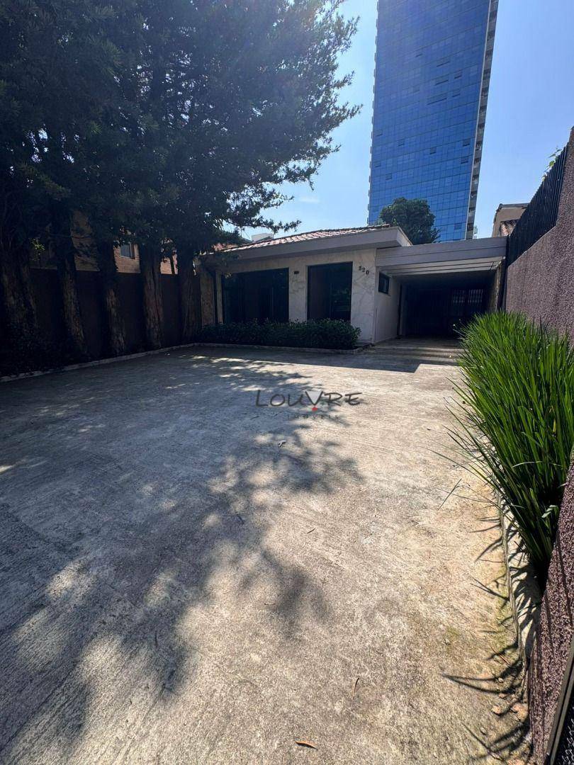 Casa à venda e aluguel com 6 quartos, 350m² - Foto 2