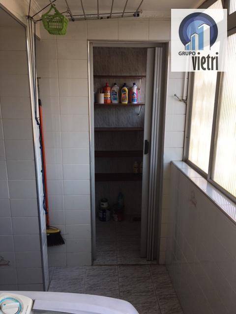 Apartamento à venda com 2 quartos, 68m² - Foto 5