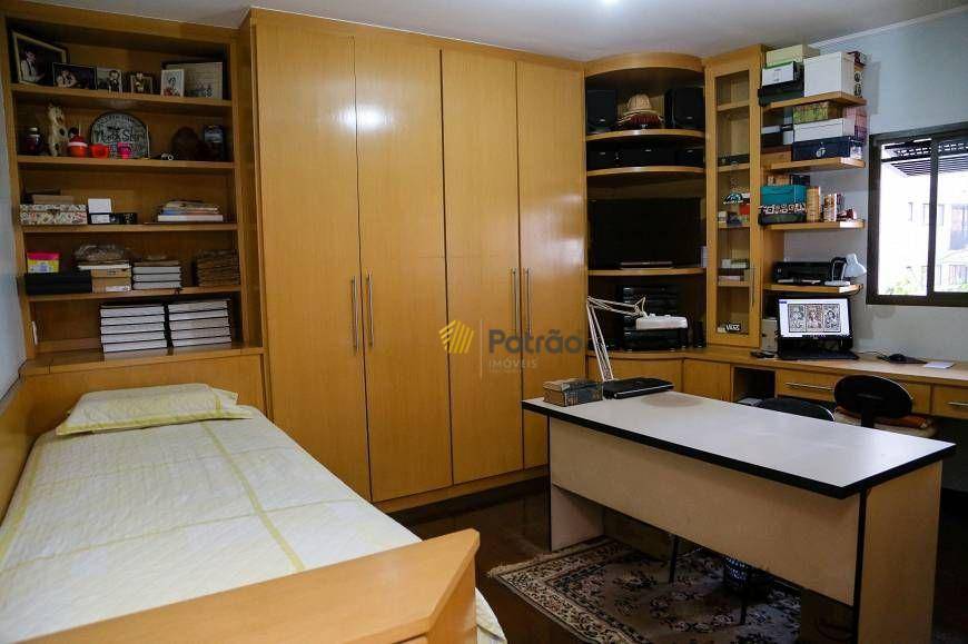 Apartamento à venda com 3 quartos, 183m² - Foto 8