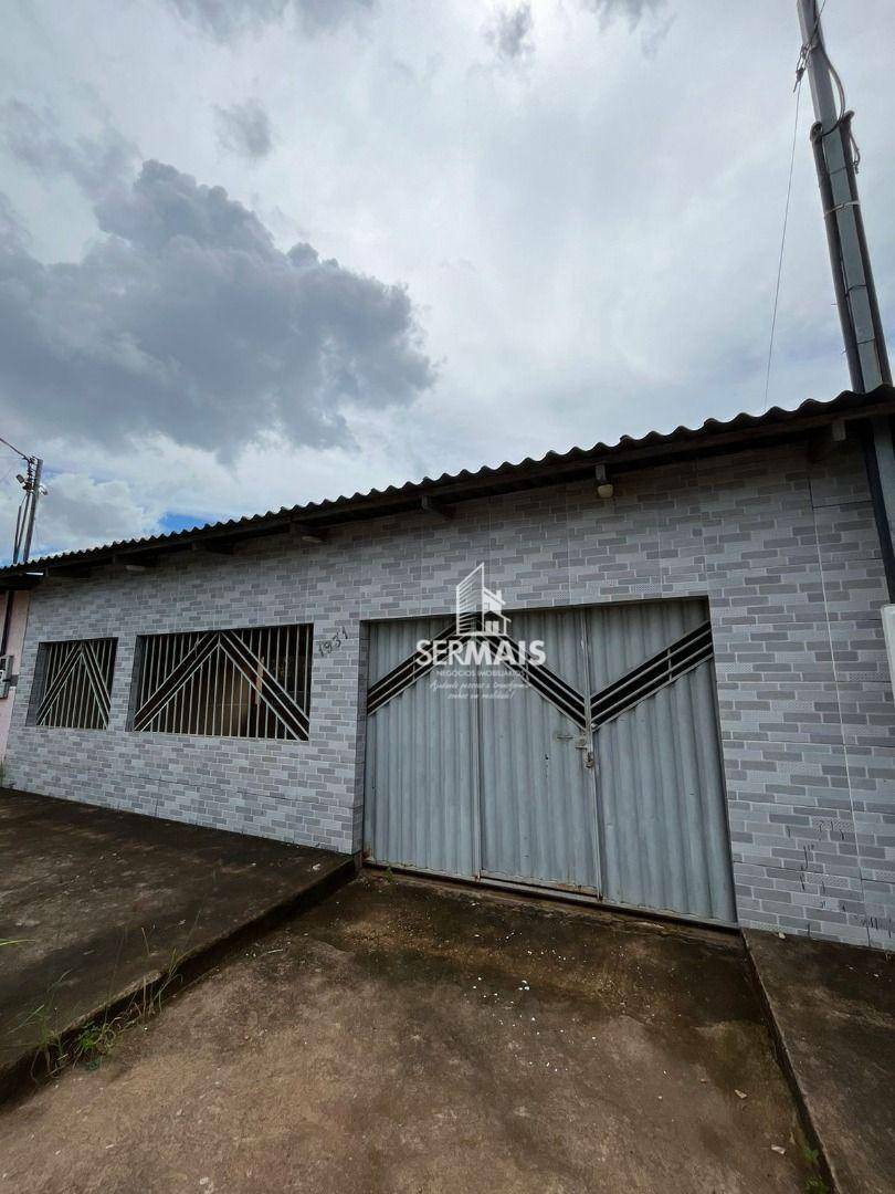 Casa à venda com 2 quartos, 350m² - Foto 2