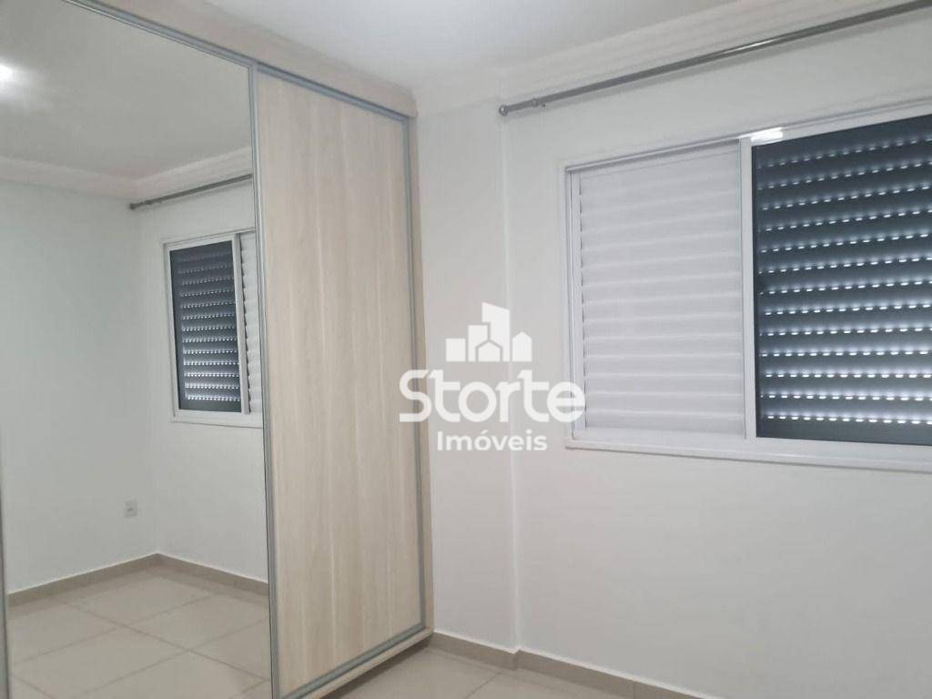 Apartamento para alugar com 3 quartos, 108m² - Foto 11