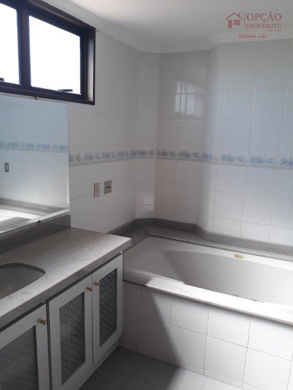 Apartamento à venda com 3 quartos, 265m² - Foto 22