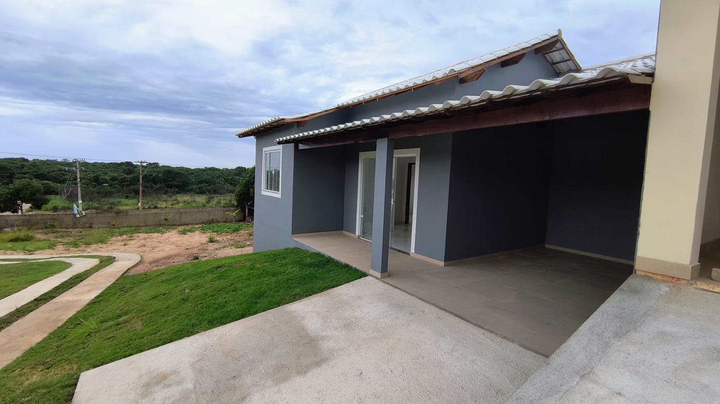 Casa à venda com 2 quartos, 200m² - Foto 2