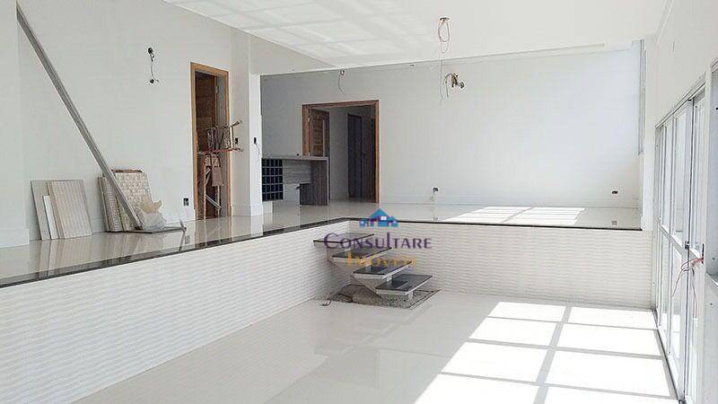 Apartamento à venda com 4 quartos, 235m² - Foto 3