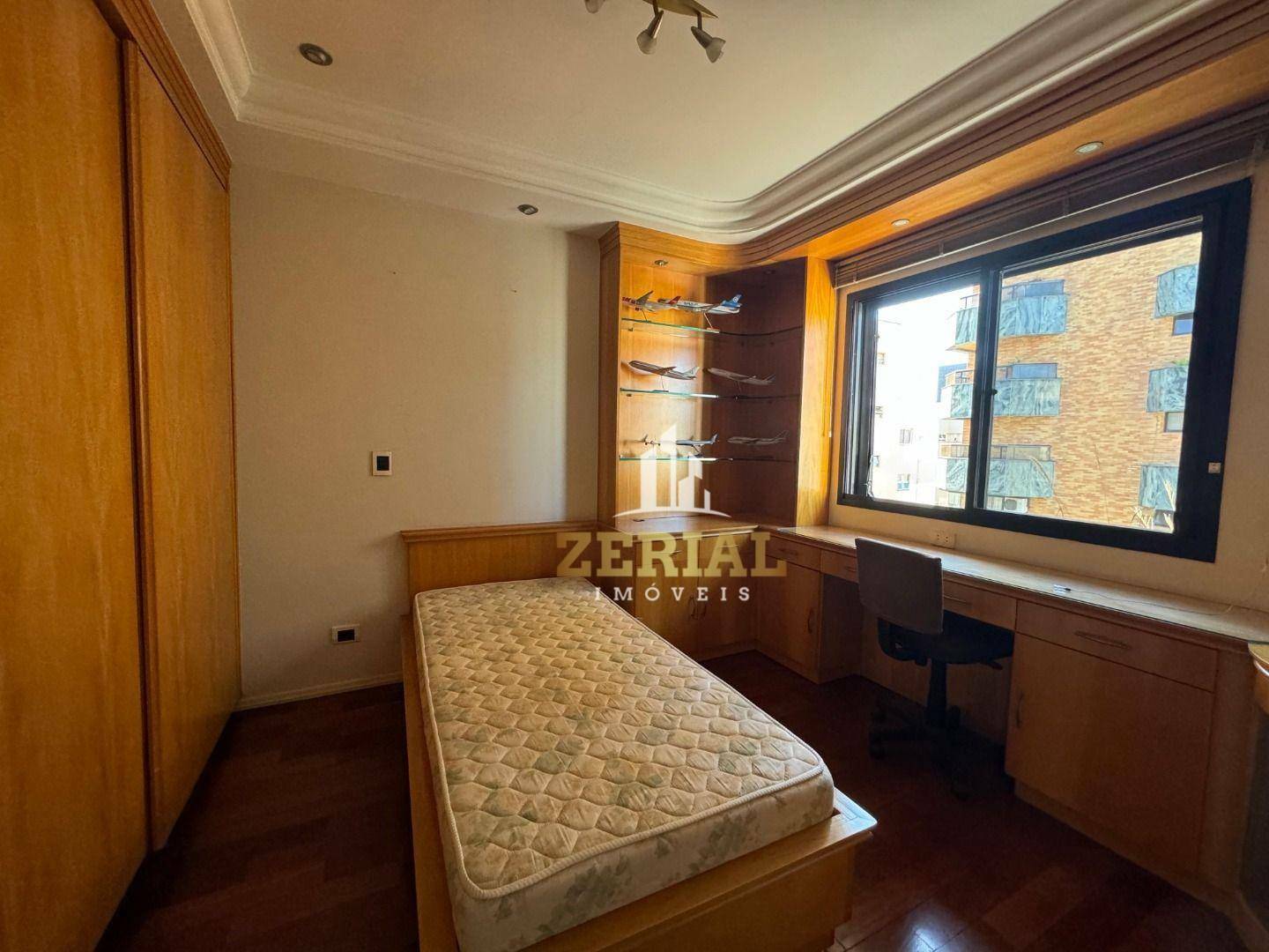 Apartamento à venda com 4 quartos, 250m² - Foto 17