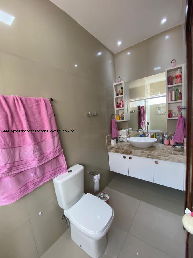 Casa de Condomínio à venda com 3 quartos, 208m² - Foto 22