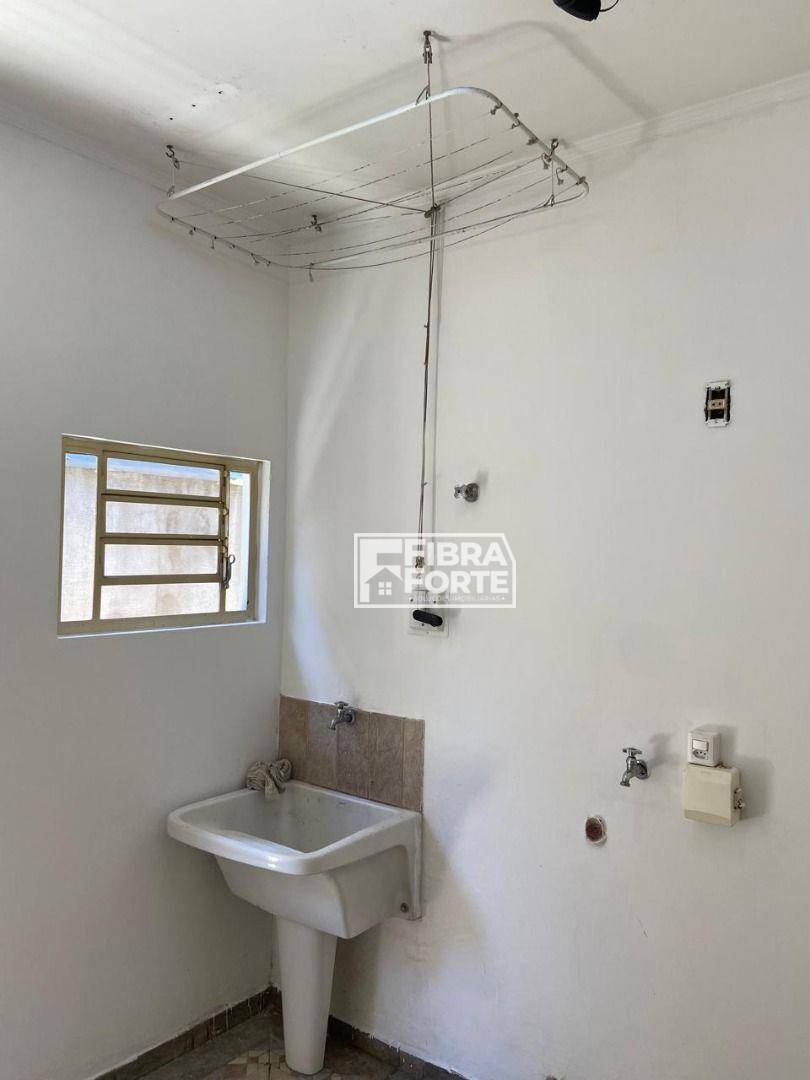 Sobrado para alugar com 3 quartos, 226m² - Foto 14