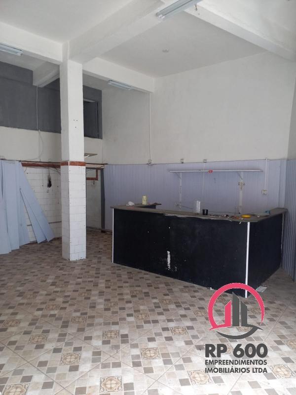 Casa à venda com 7 quartos, 240m² - Foto 15