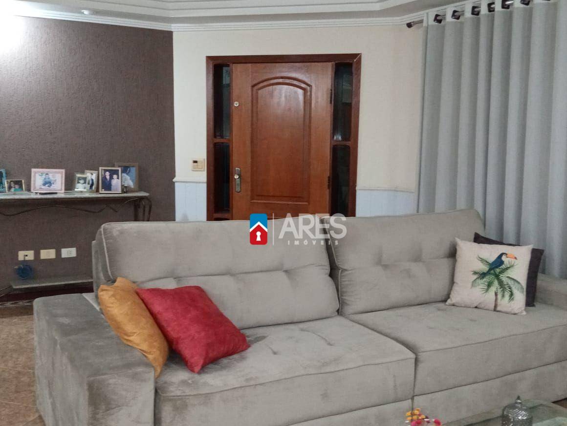 Casa, 3 quartos, 281 m² - Foto 3