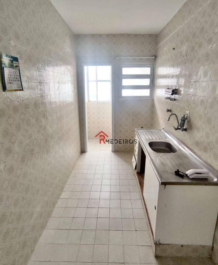 Apartamento à venda com 2 quartos, 71m² - Foto 5