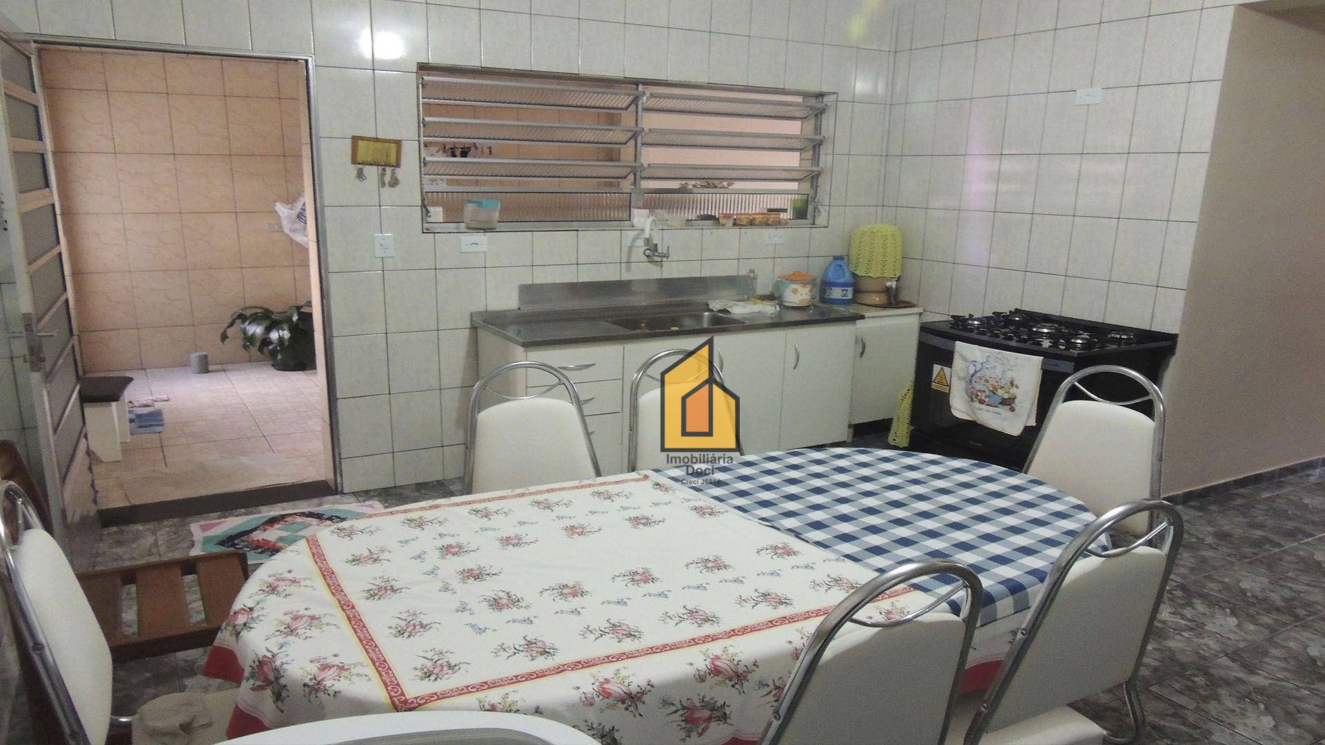 Casa à venda com 5 quartos, 350m² - Foto 17