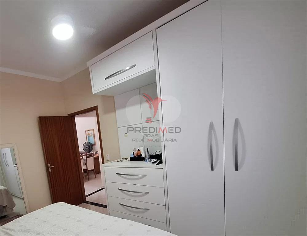 Casa à venda com 2 quartos, 113m² - Foto 3