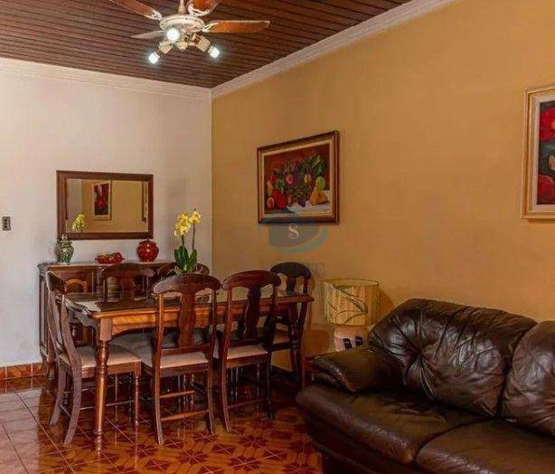 Casa à venda com 3 quartos, 210m² - Foto 5