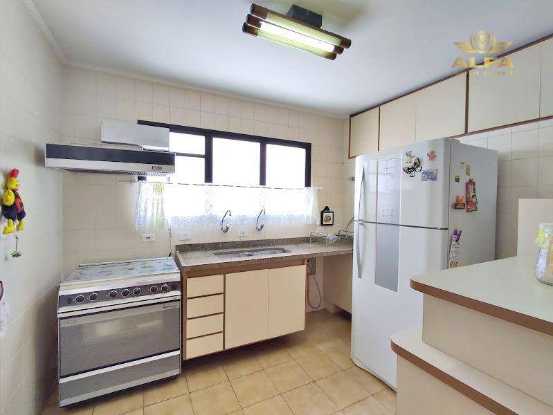 Apartamento à venda com 3 quartos, 150m² - Foto 23