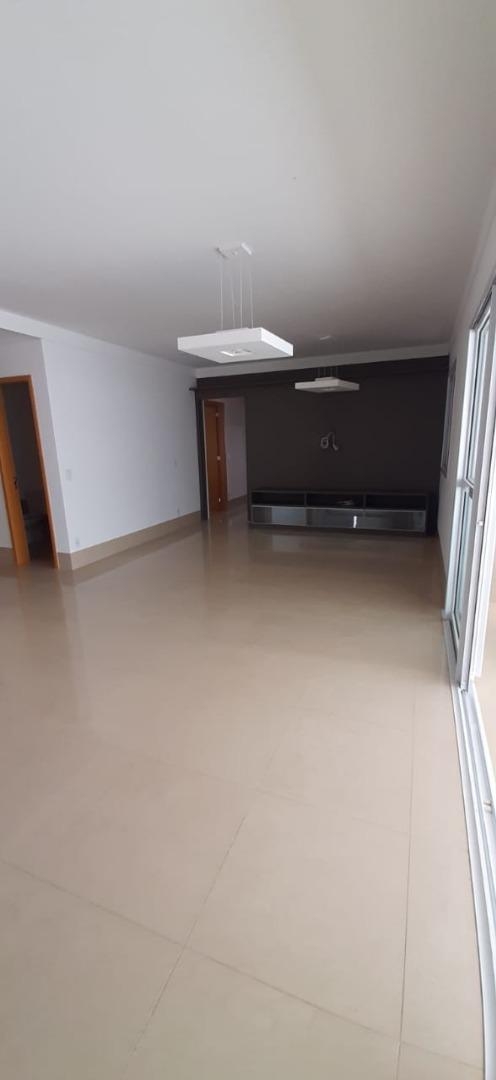 Apartamento à venda com 3 quartos, 145m² - Foto 13