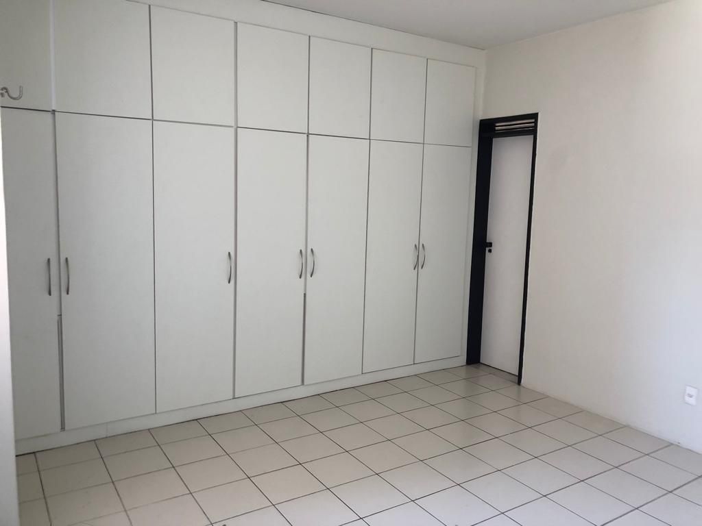 Apartamento à venda com 3 quartos, 121m² - Foto 21